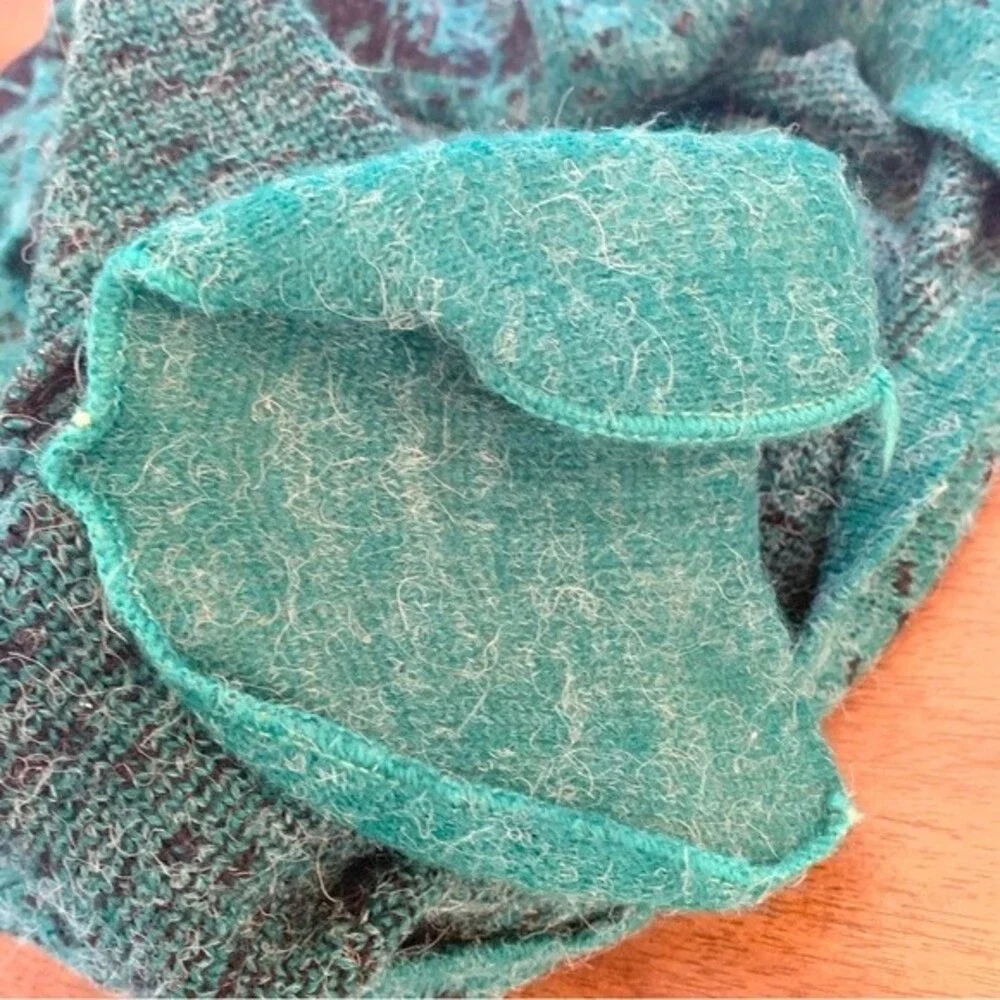 VTG Tampa 80's Turtleneck Ski Winter Sweater Emobroidered Crest M/L - Picture 8 of 9